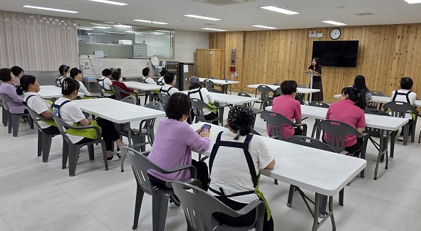 /user/p/pureuncare/editor/2510/07016b9276bfcb3f1f1021338a00b331_1760944700_3285.jpg 이미지크게보기